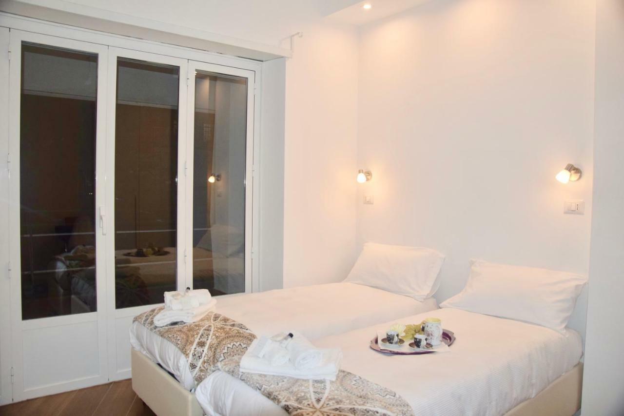 Terrazza San Giovanni Apartment โรม ภายนอก รูปภาพ