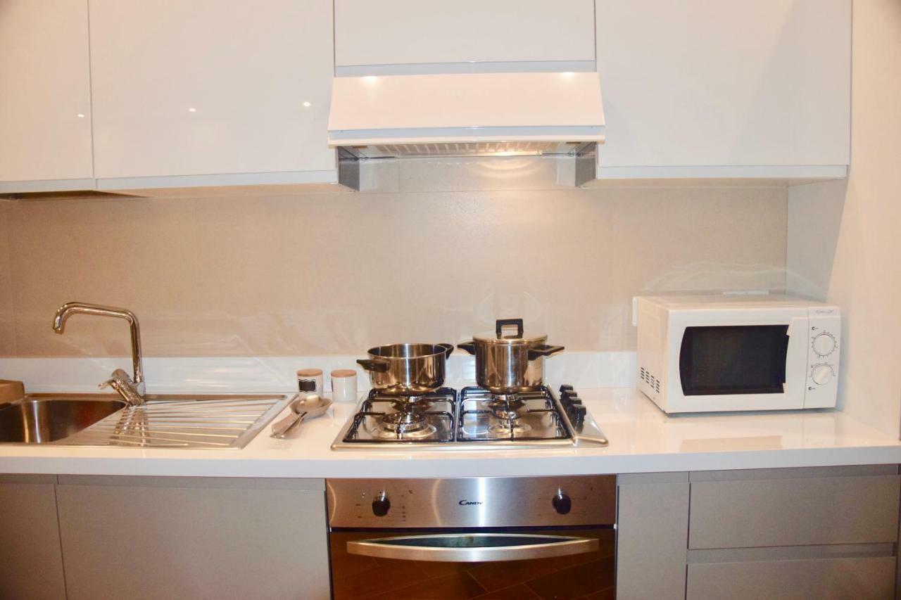 Terrazza San Giovanni Apartment โรม ภายนอก รูปภาพ