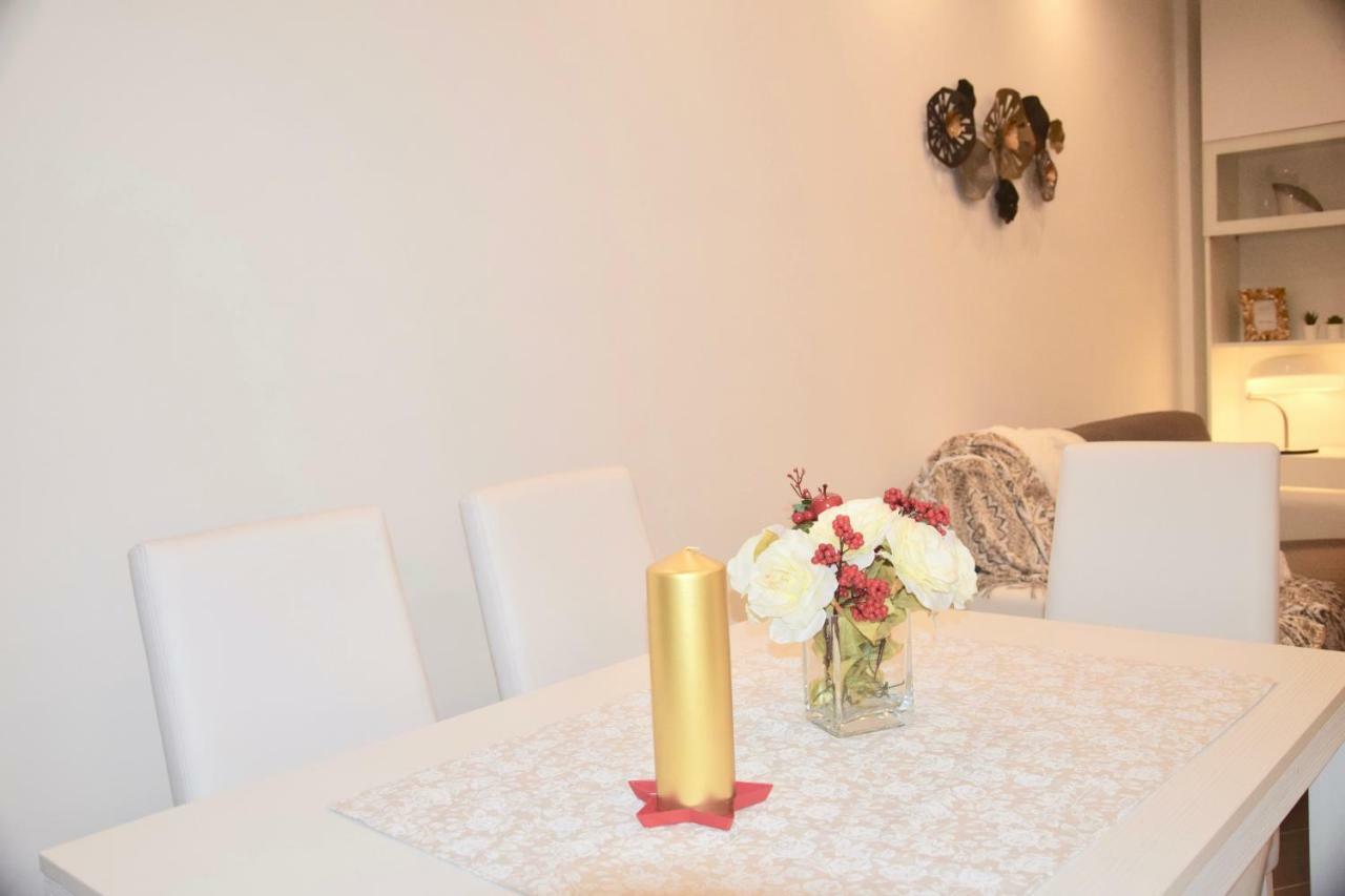 Terrazza San Giovanni Apartment โรม ภายนอก รูปภาพ